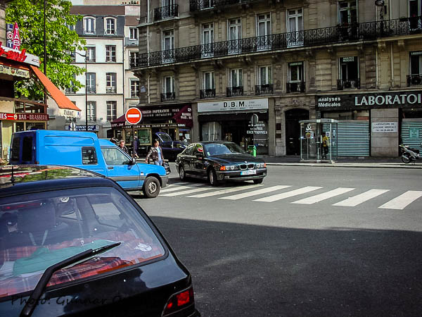 Parkering enligt Parismodellen.