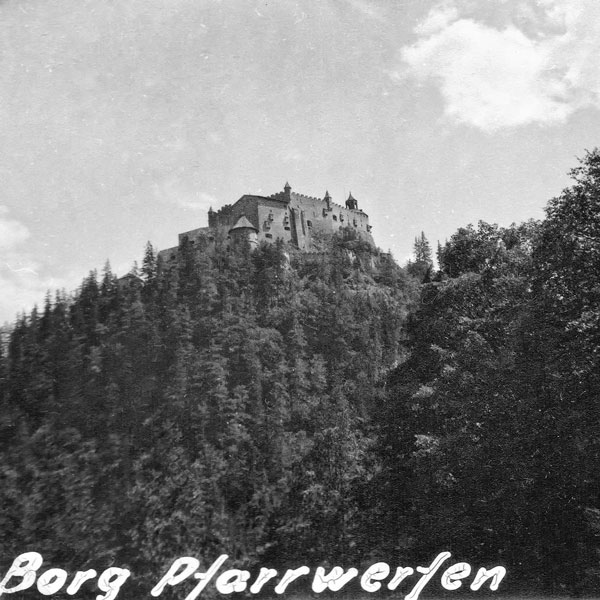 Borg, Pfarrwerfen.