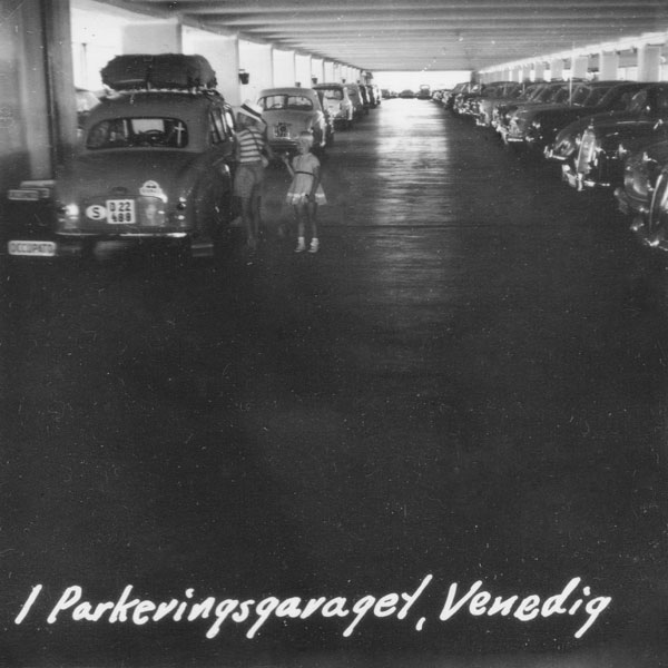 I parkeringshuset i Venedig.