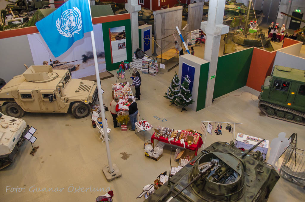 Förberedelser inför julmarknaden pågår.