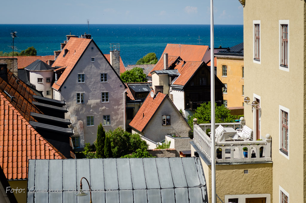 Utsikt över Visby mot Östersjön.