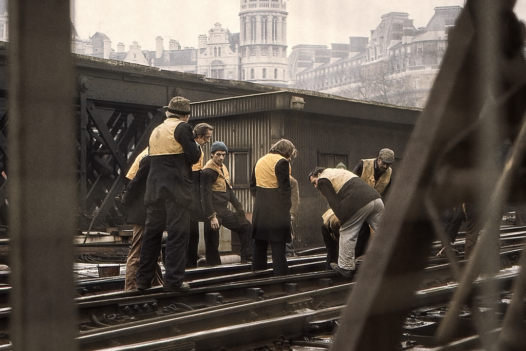 Banarbetare på järnvägen.